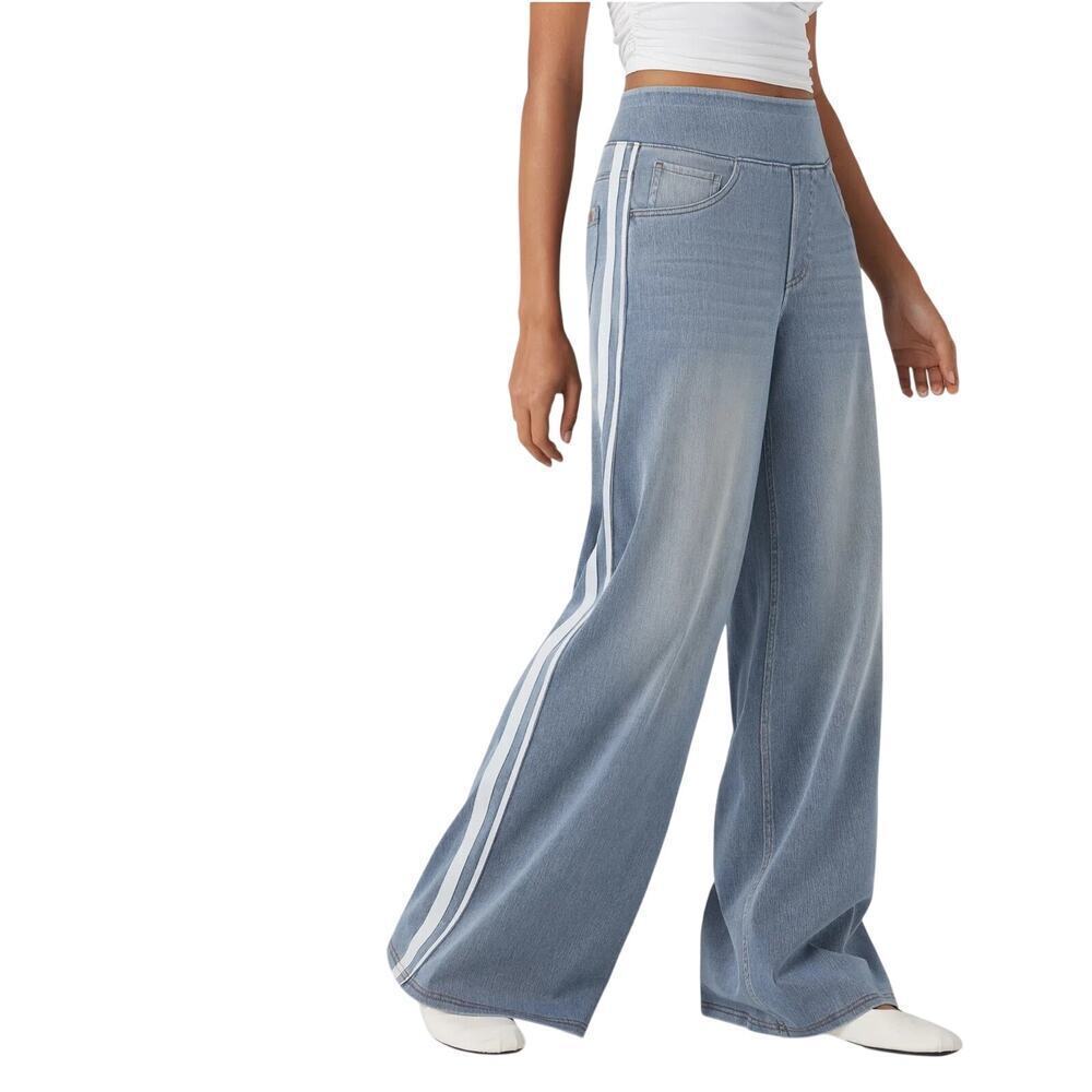 NEW Halara Women's Petite SMALL  Flex High Waisted Wide Leg  Jeans Light Wash